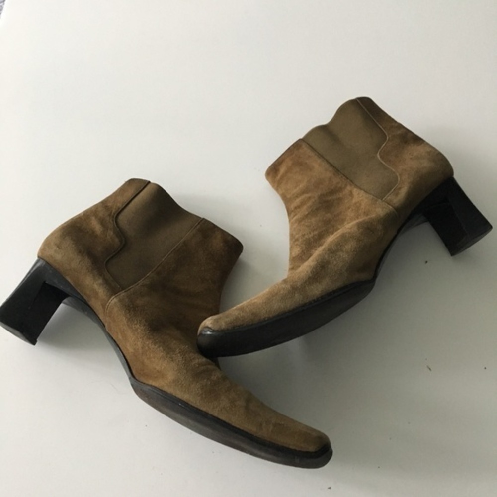 Via Spiga Made in Italy Square Toe 2" Heeled Boots Taupe Suede Womens Si…‎